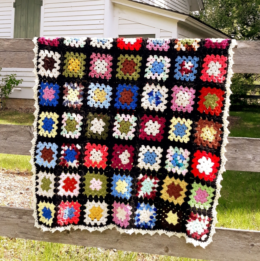 Vintage Granny Square Quilt - 36" x 50" Multicolor Baby or Lap Blanket - Picture 1 of 8